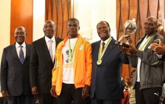 Côte dÂ’Ivoire :Les éléphanteaux footballeurs ont perçu aujourd'hui leurs cinq millions de FCFA 